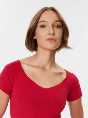 WE6D2 G532 CHILI RED