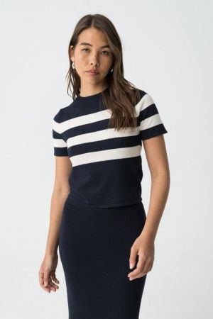  790 790 Blue